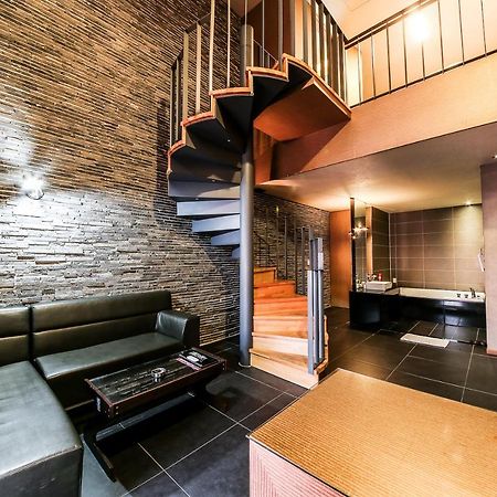 Gyeongju Arrietty Motel Экстерьер фото