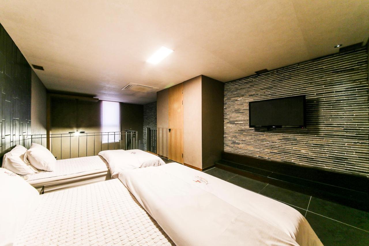 Gyeongju Arrietty Motel Экстерьер фото