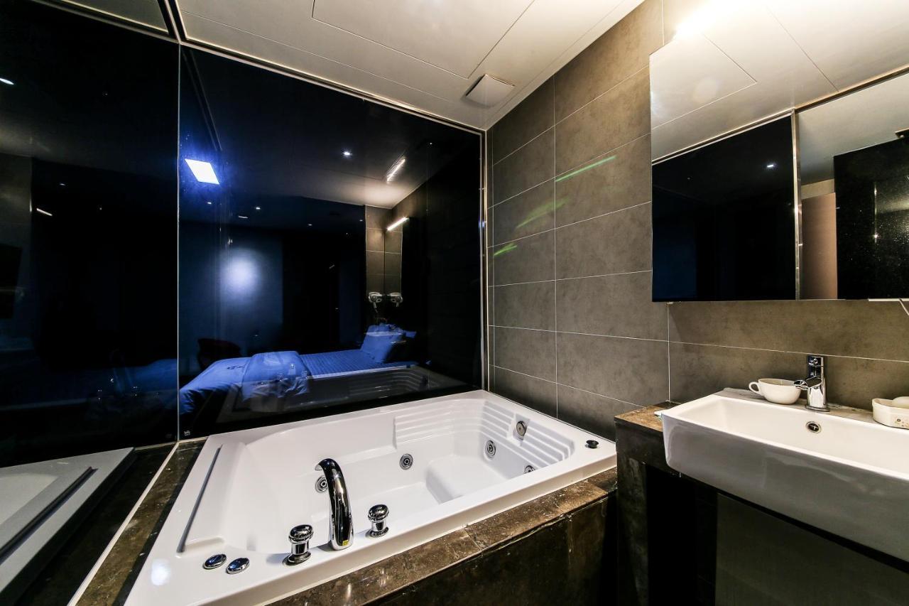 Gyeongju Arrietty Motel Экстерьер фото