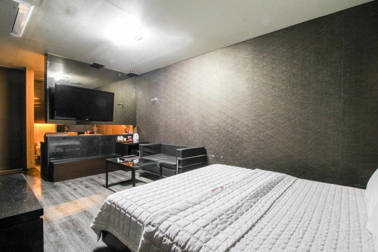 Gyeongju Arrietty Motel Экстерьер фото